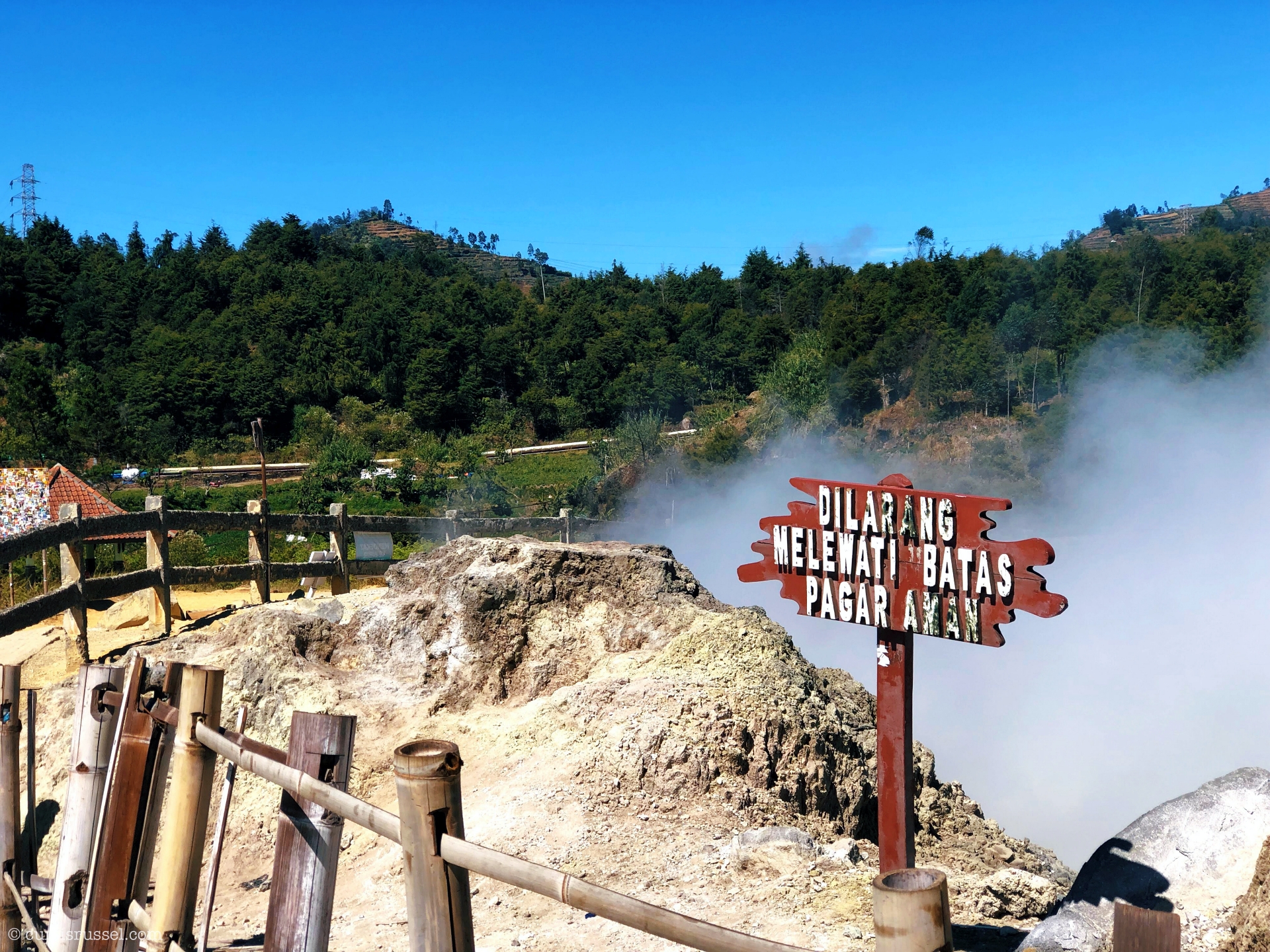 Dieng Plateau Indonesia Travel Guide Kawah Sikidang Sulphur Lake