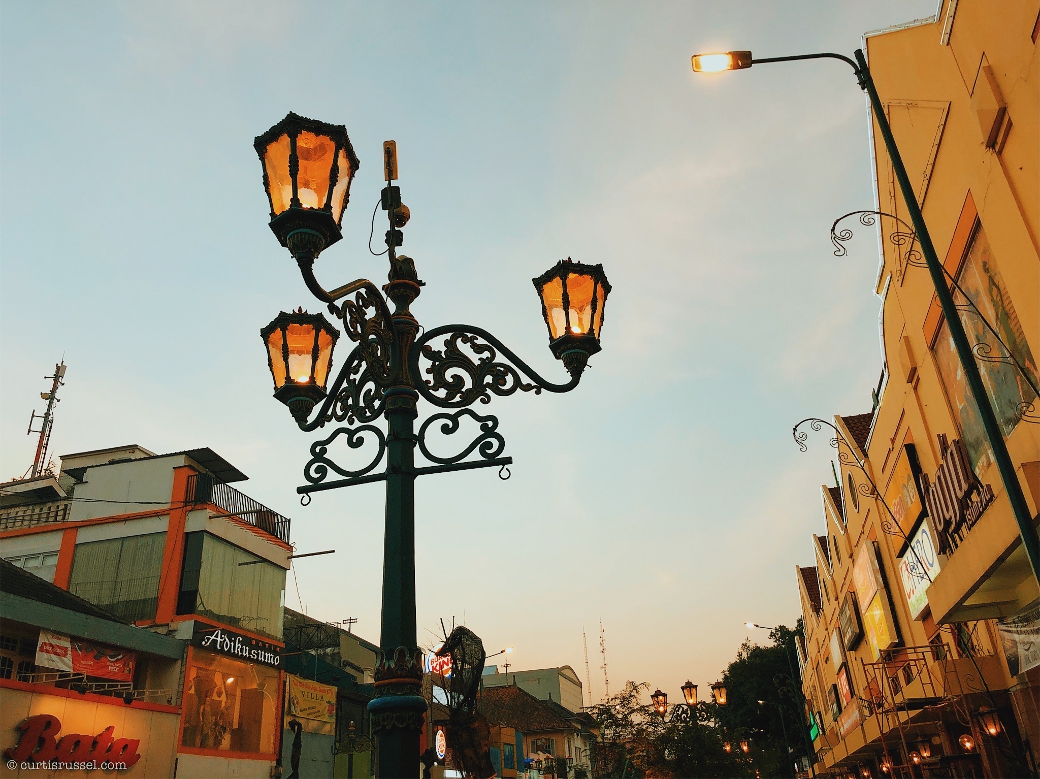 Yogyakarta Indonesia Travel Guide Jalan Malioboro, Yogyakarta