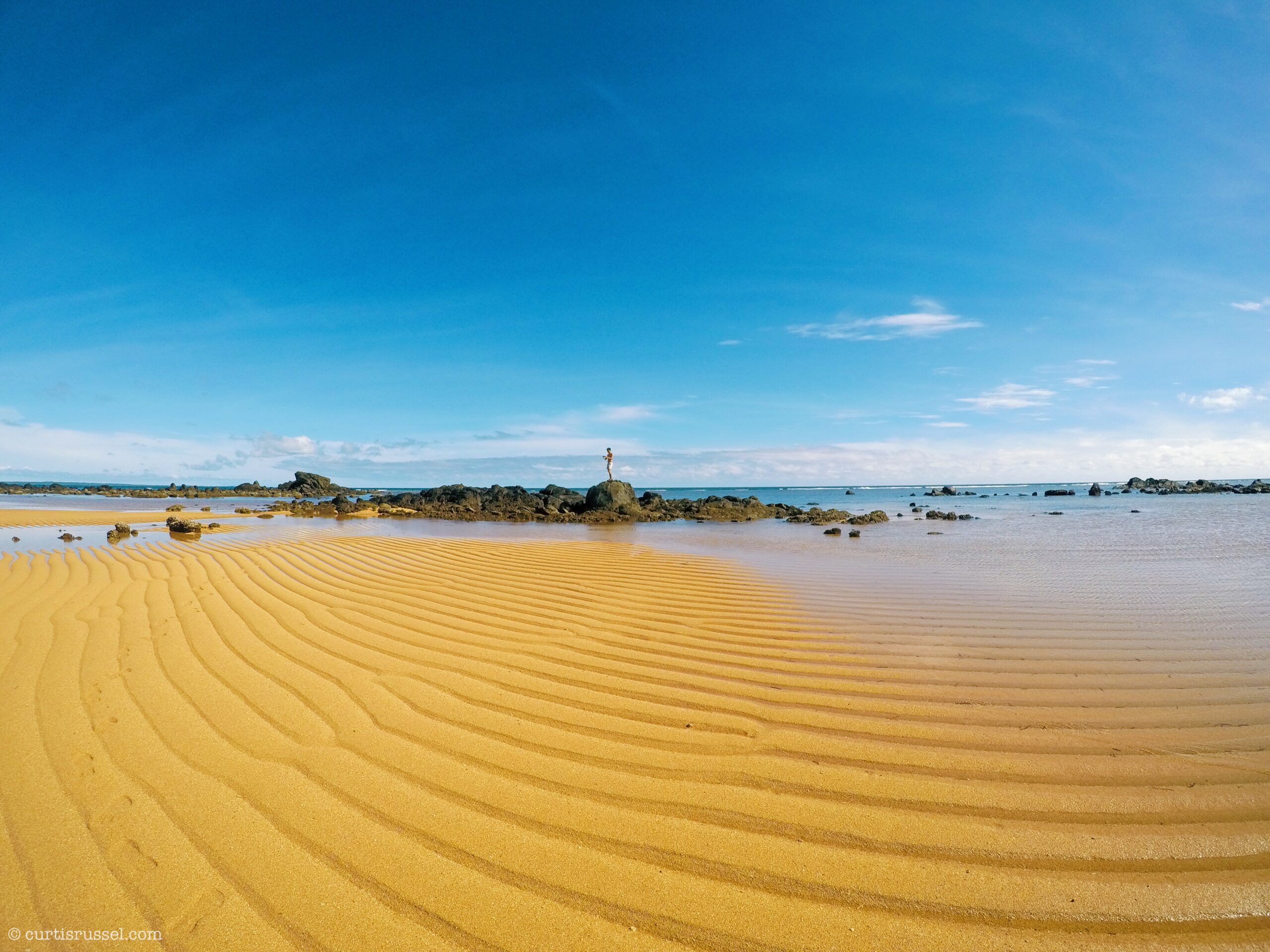 Sadong Golden Beach (Golden Sands), Jomalig Island