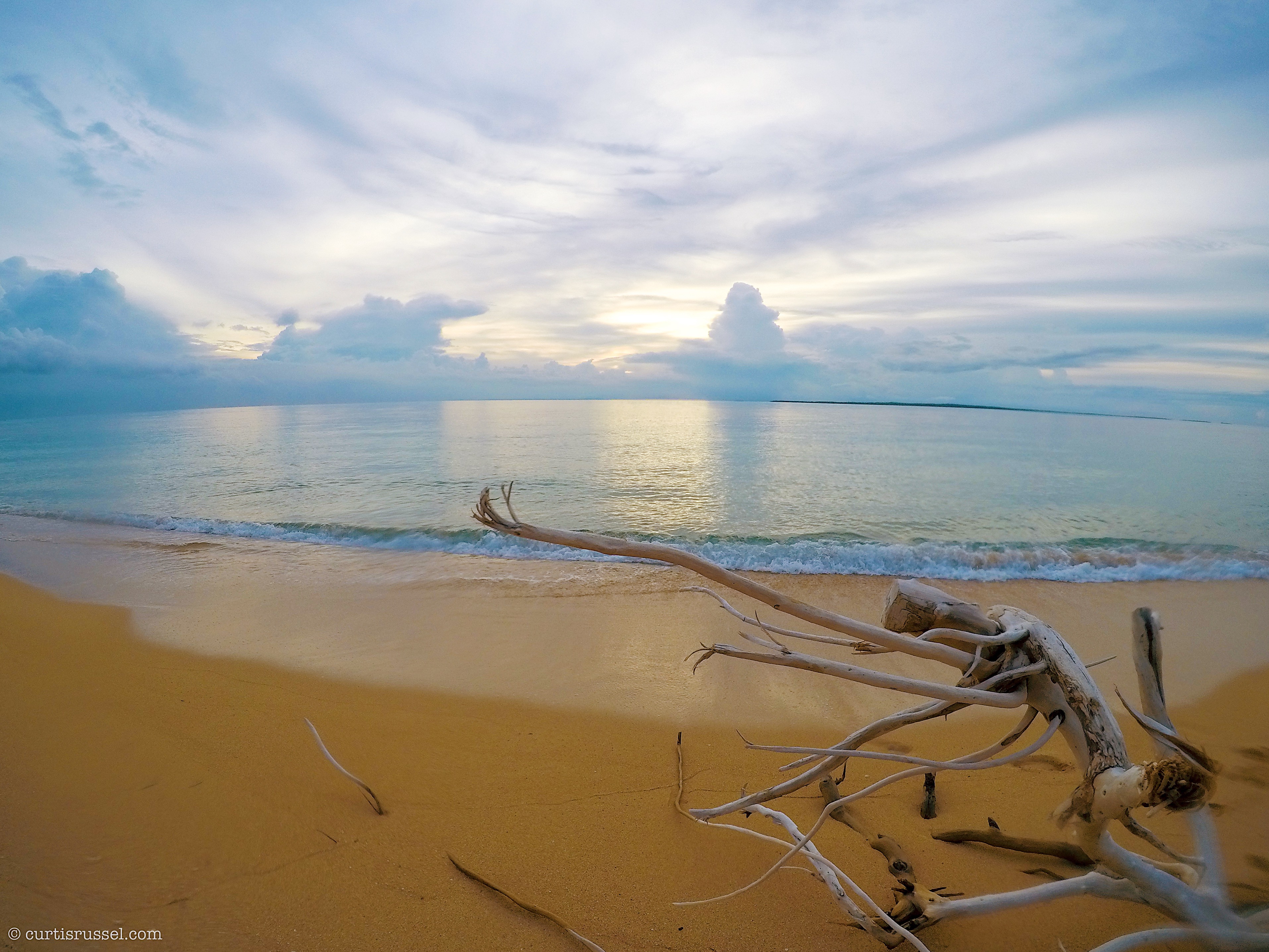 Elnora Beach Resort, Jomalig Island