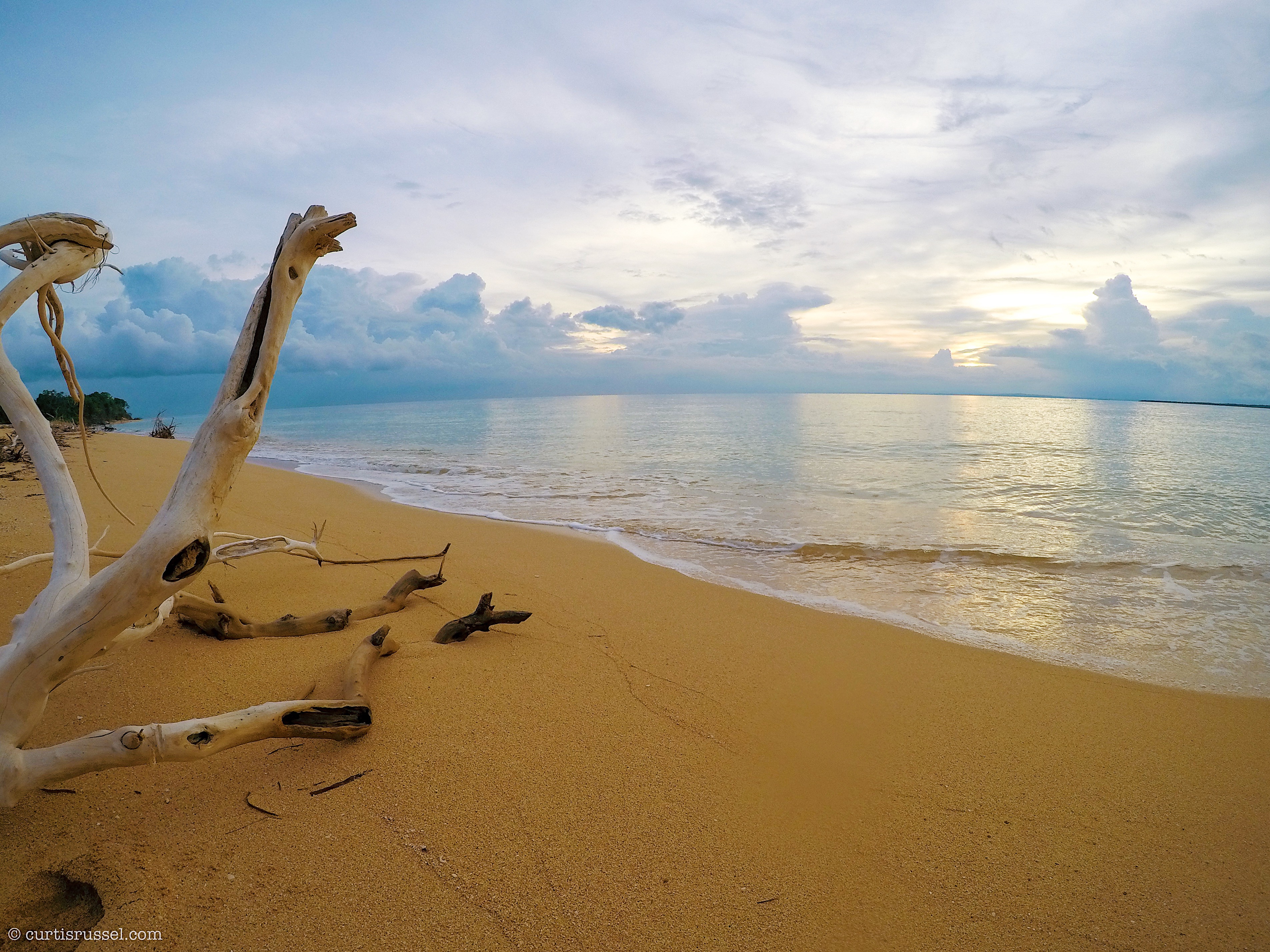 Elnora Beach Resort, Jomalig Island