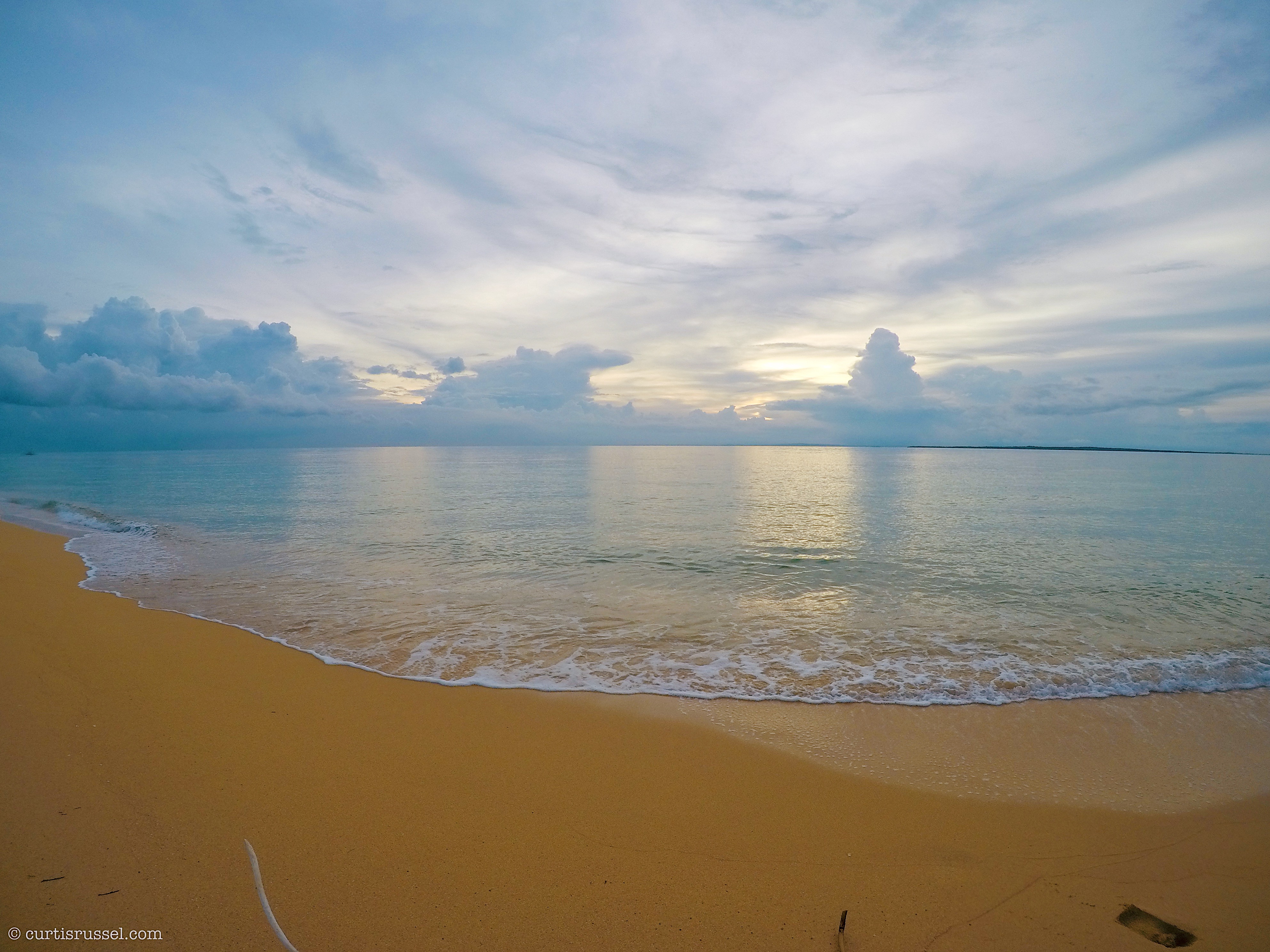 Elnora Beach Resort, Jomalig Island